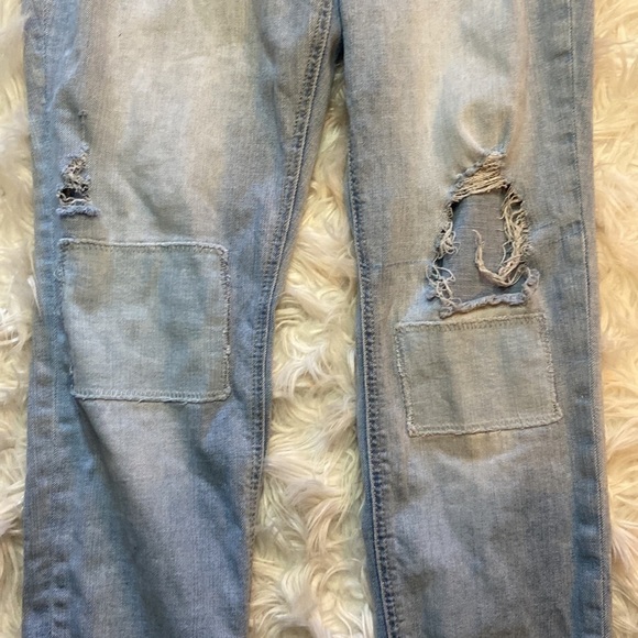 Old Navy Light Wash Destroyed Stretchy Rockstar Super Skinny Denim Jeans - Picture 6 of 7